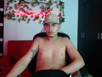 [06-03-22] mike_towers69 chaturbate video with dildo