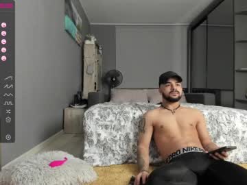 [05-11-22] friendantonio record cam show from Chaturbate.com