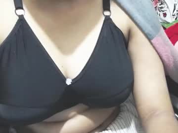 [19-02-24] indiagirlforshow record video with toys