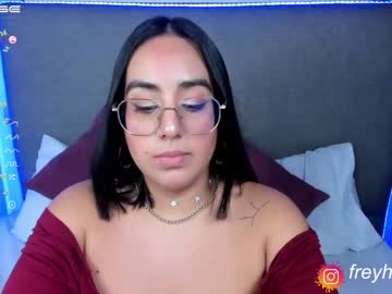 [22-09-22] freyha_blak_ dildo