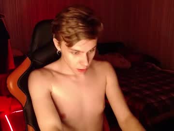 [17-12-22] thevlady record public show video from Chaturbate