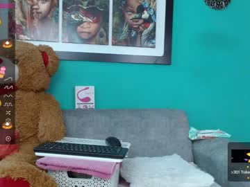 [03-08-23] chloe_lenaa record webcam video from Chaturbate