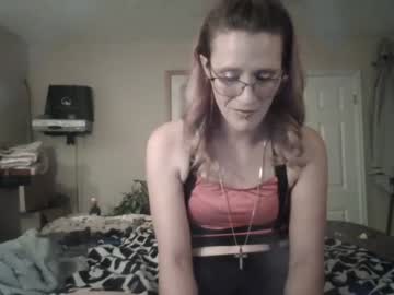 [30-03-22] skyesfire public show from Chaturbate.com