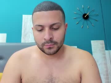 [01-11-22] maicol_night public show from Chaturbate