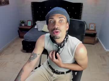 [11-04-24] dereck_andrew_ record cam show from Chaturbate