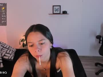 [13-10-23] chloe_2003 record blowjob video from Chaturbate