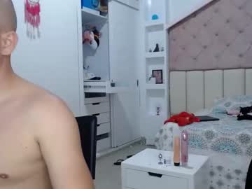 [20-07-22] peterrabbit_1 private show video from Chaturbate