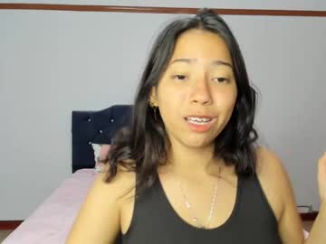 [12-12-23] sara_rose18 public webcam video from Chaturbate