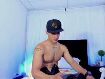 [18-10-23] maicol_x record public show video from Chaturbate