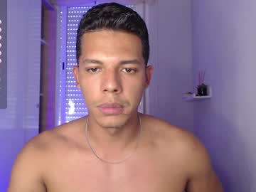 [31-05-24] myke_jonnes show with toys from Chaturbate