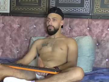 [11-02-23] arthurleoo public show from Chaturbate