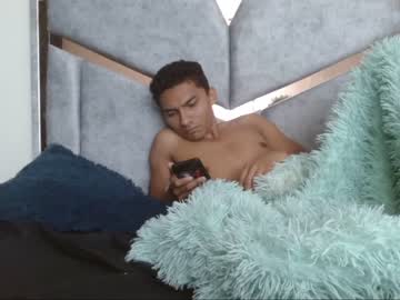 [29-03-24] alexvsluisa record video with dildo from Chaturbate