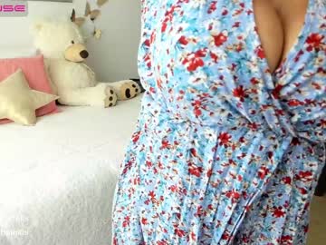 [16-03-23] isabelhills video with toys from Chaturbate