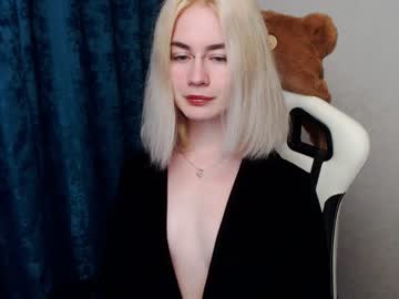 [04-10-23] carinfox public show video from Chaturbate.com