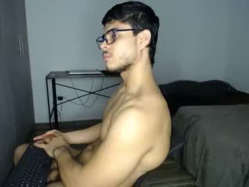 [18-04-24] tobias___20 public webcam from Chaturbate