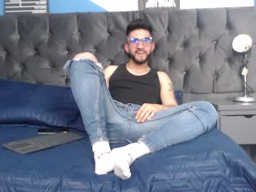 [24-03-23] zac_dass_ public show from Chaturbate