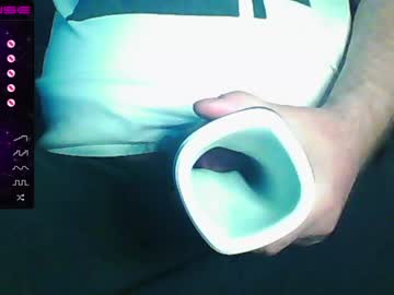 [12-05-22] the_last_dragon81 record cam video from Chaturbate