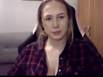 [22-12-23] catrinbeauty premium show from Chaturbate