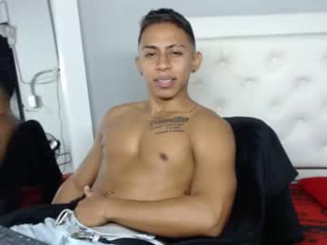 [21-03-22] dereck_ross_ chaturbate show with toys
