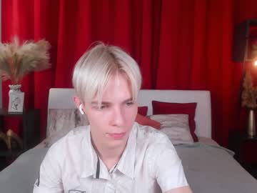 [23-09-22] adam_horny69 public show video from Chaturbate