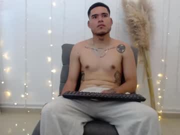 [18-10-22] aaronevans_ record video with toys from Chaturbate