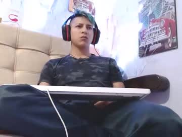 [01-03-23] aronn_walker record cam show from Chaturbate.com