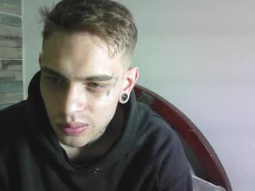 [11-12-23] aarondossom record video with toys from Chaturbate