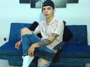 [19-07-23] ivang827 public show video from Chaturbate