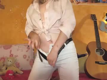[24-08-23] cute_alyssia record video with dildo from Chaturbate