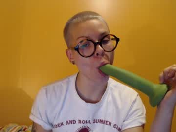 [15-10-23] ginbaby69 private show video from Chaturbate.com