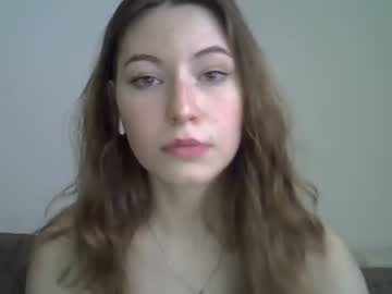 [15-11-23] melanie_smithx video with toys