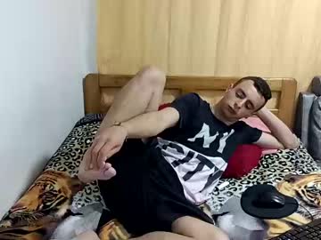 [03-01-23] matias_hilton_ record public show from Chaturbate.com