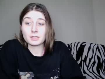 [18-04-24] nikawhite_3 record video with toys from Chaturbate