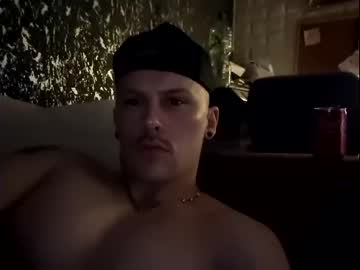 [19-02-22] karlos19991 public webcam from Chaturbate