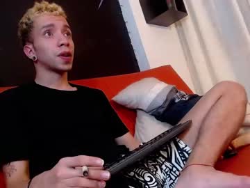 [20-04-22] imfrankie_ private from Chaturbate