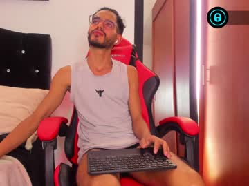 [01-02-24] diego_latino video with dildo from Chaturbate