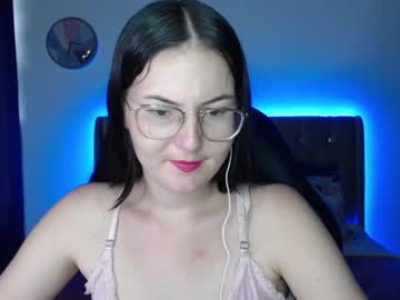 [12-04-22] pink_body public show from Chaturbate.com