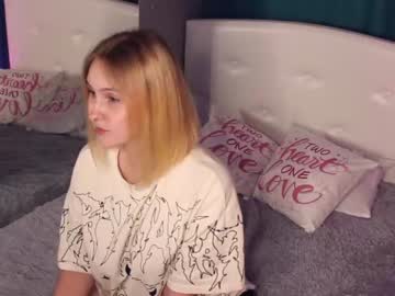 [18-08-22] annharper_ chaturbate show with toys