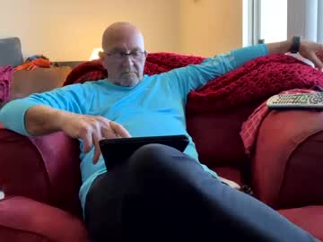 [09-04-22] papa_holley3 public webcam from Chaturbate