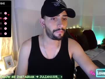 [04-10-23] julian1225_ private from Chaturbate.com