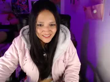 [24-01-24] mackenzie_girls show with toys from Chaturbate