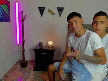 [12-01-22] hot_real_couple public show from Chaturbate.com