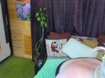 [16-10-23] stiphlermomy record blowjob video from Chaturbate.com