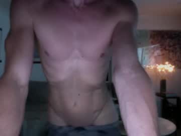 [25-10-22] fratstar305 video from Chaturbate.com