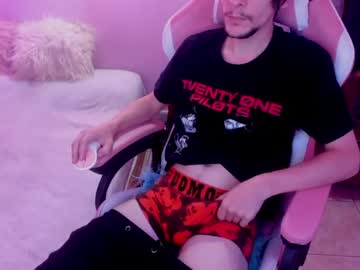 [11-07-23] tobix_ record public webcam video from Chaturbate