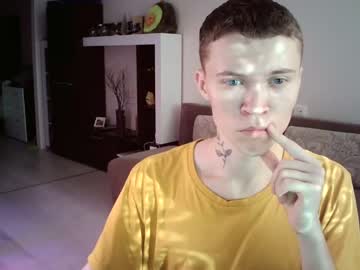 [08-01-22] itthroat public show from Chaturbate