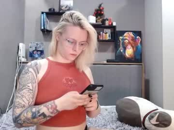 [15-05-22] daddyslilbabe_ public show video from Chaturbate.com
