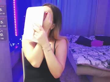 [08-01-25] sweettchloe public webcam video from Chaturbate