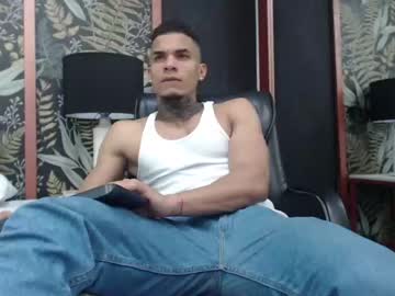 [11-01-22] silver_gomez public webcam video from Chaturbate