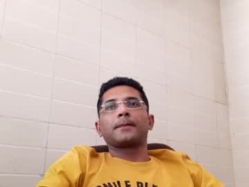 [09-03-22] akshay011880 public show from Chaturbate